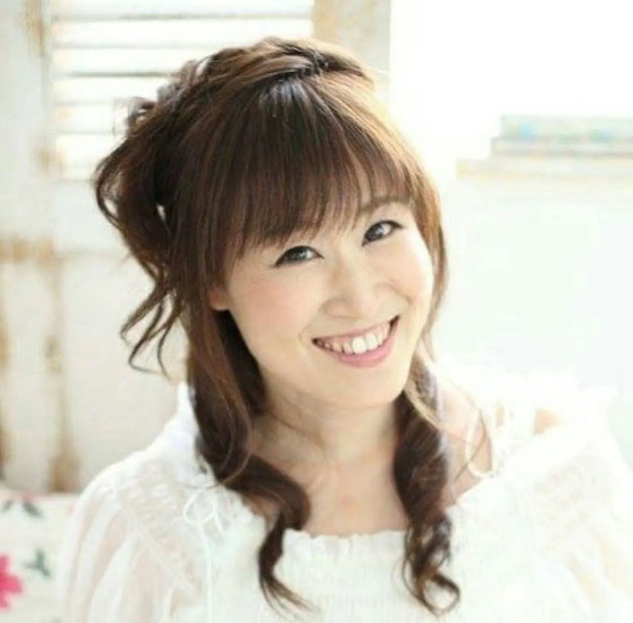 Seiyuu Makiko Ohmoto Pulih Setelah Operasi Darurat