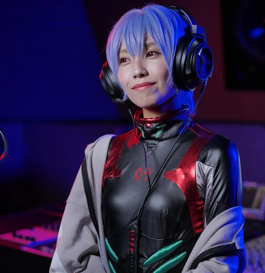 Singing Cosplayer Hikari Telah Merilis Video Cover "A Cruel Angel’s Thesis" (Versi Jepang) di YouTube