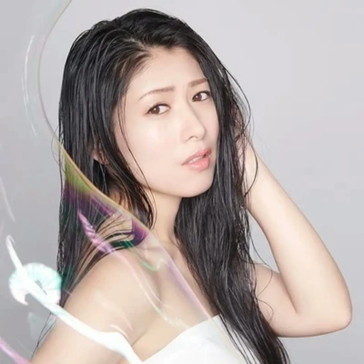 Minori Chihara Akan Mengakhiri Kariernya sebagai Penyanyi Tahun Ini tetapi Melanjutkan Kariernya sebagai Seiyuu