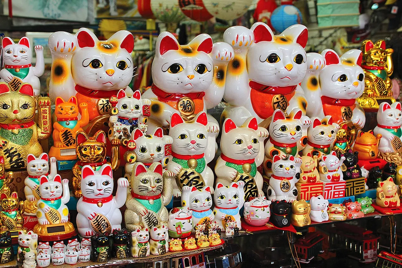 Maneki Neko, Kucing Pembawa Keberuntungan