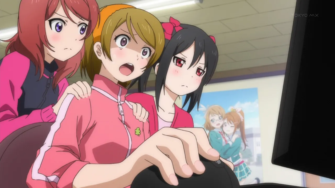 Gara-gara Jual Mousepad Bootleg Seri Love Live! Pria di Jepang Ditangkap