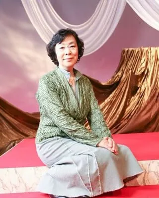 Mangaka Moto Hagio Menerima Penghargaan Orde Matahari Terbit