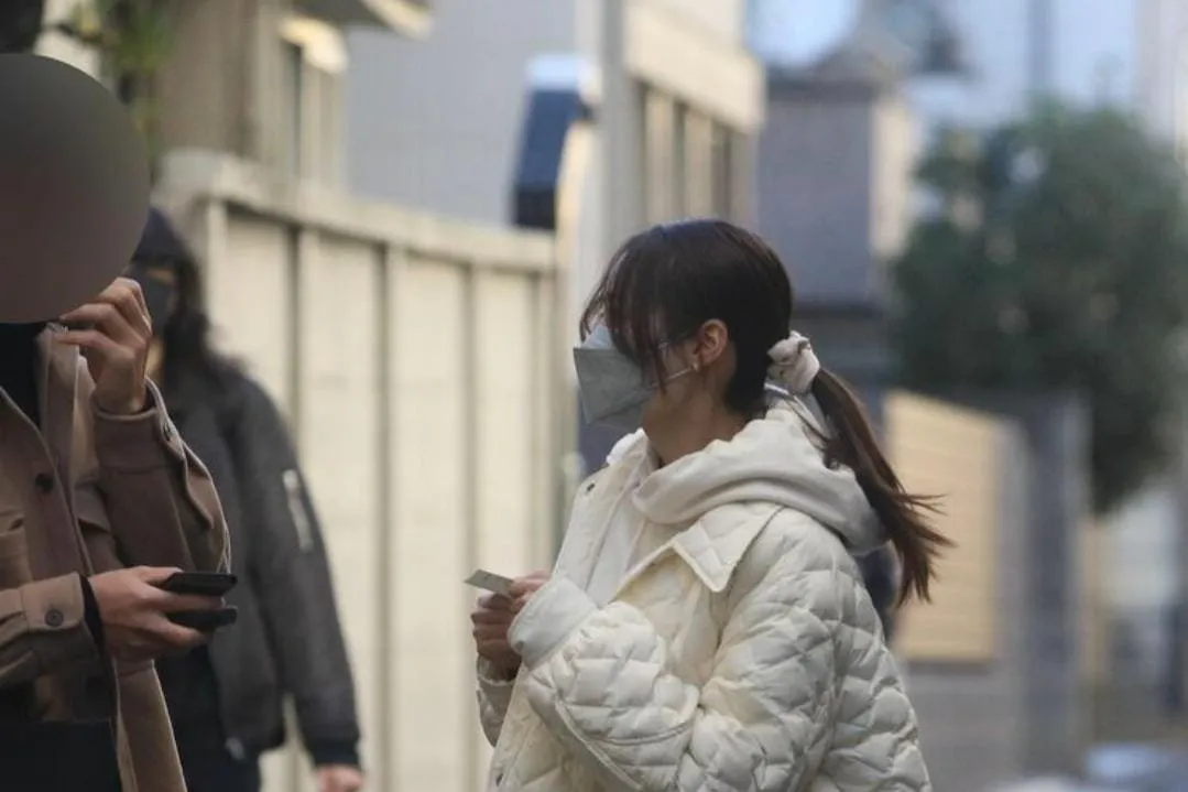 Seiyuu Miku Itō Tertangkap Basah Berhubungan dengan Seorang Pria dan Fans-nya Bereaksi