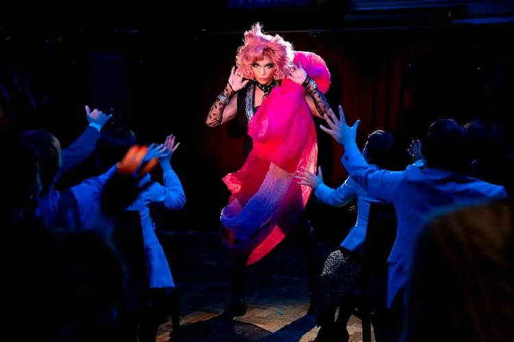Manga Backstage in New York Mendapatkan Seri Live-Action